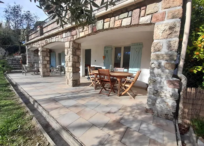 Peaceful Garden Apartment